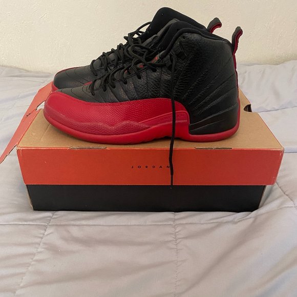Jordan 12 "Flu Game" - Picture 1 of 4
